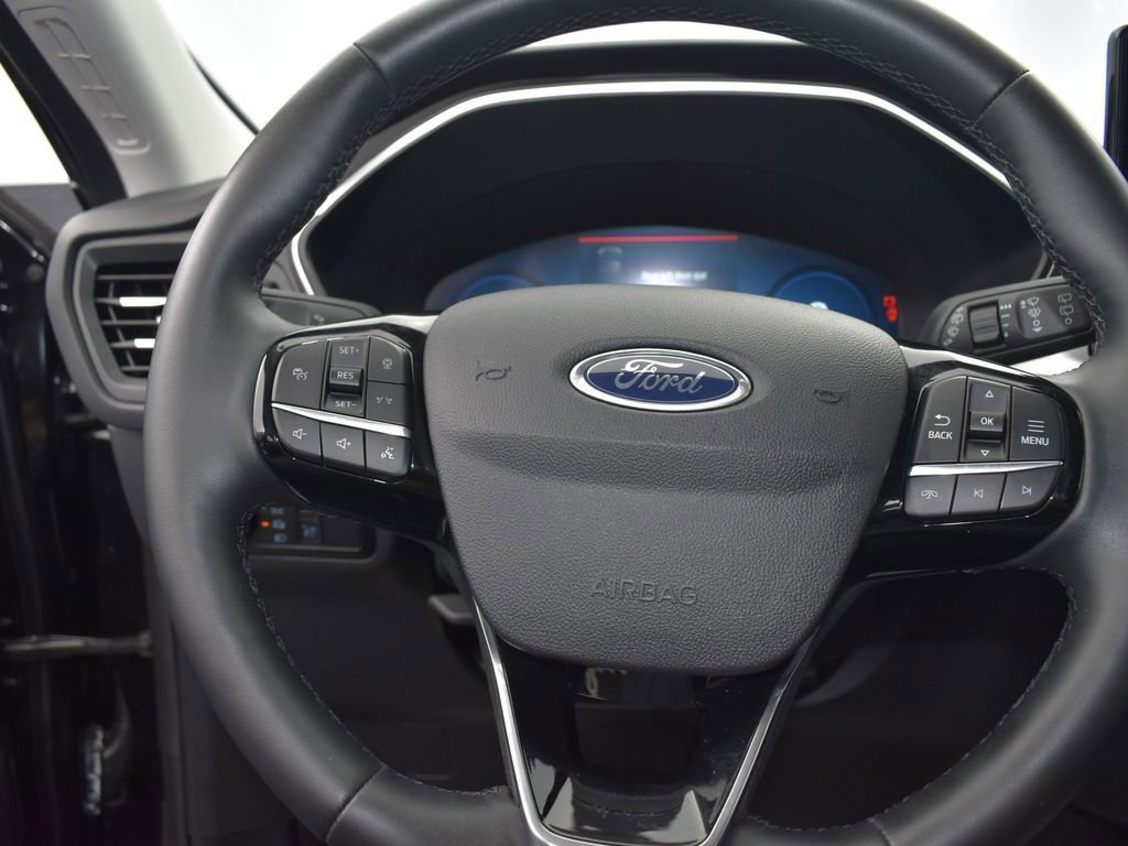 Used 2024 Ford Escape Platinum image 14