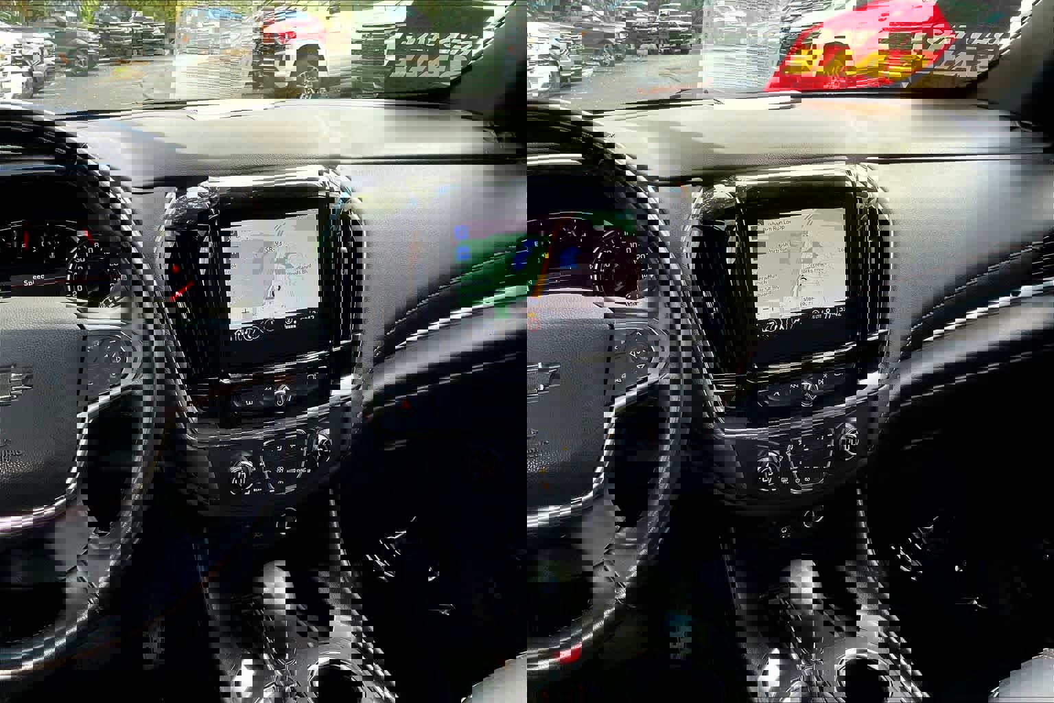 Certified 2023 Chevrolet Traverse RS FWD image 7