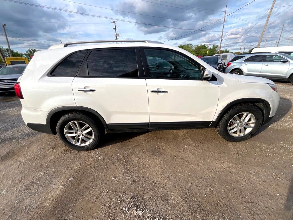Used 2014 Kia Sorento LX image 6
