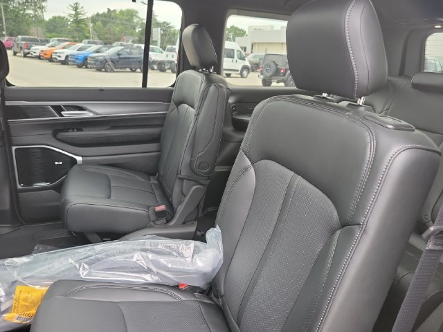 New 2026 Jeep Grand Wagoneer Limited AWD/4WD image 25