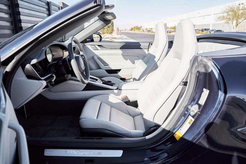Used 2022 Porsche 911 Turbo S image 25