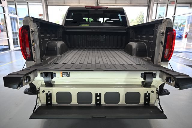New 2026 GMC Sierra 1500 Denali AWD/4WD image 9