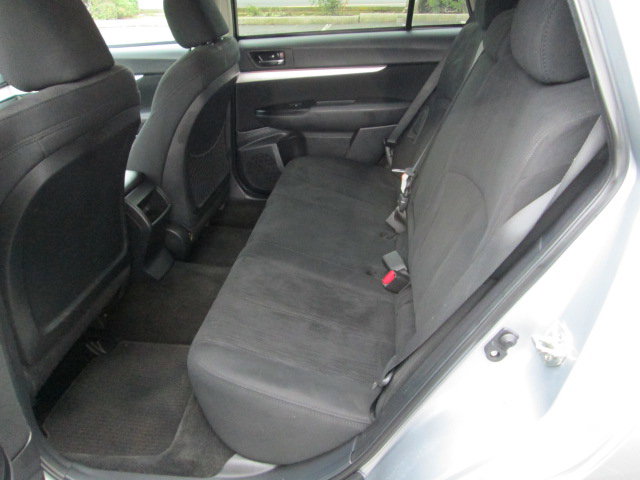 Used 2013 Subaru Outback 2.5i Premium image 8