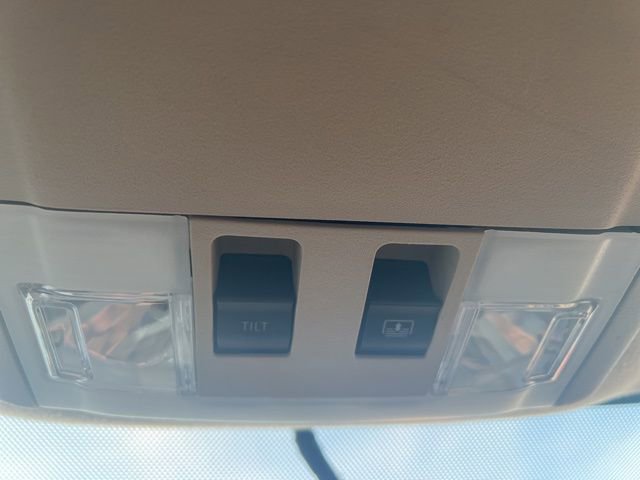 Used 2010 Ford Edge Limited AWD/4WD image 23