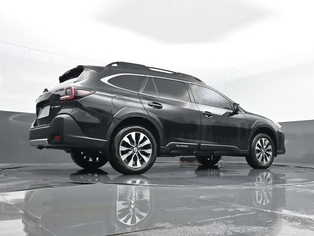 Used 2025 Subaru Outback Limited AWD/4WD image 29