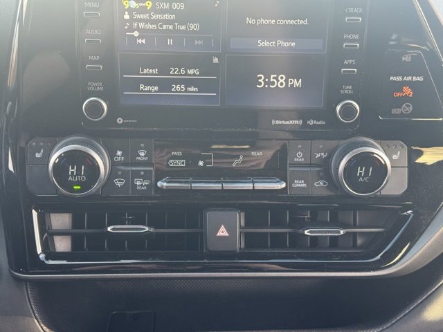 Certified 2022 Toyota Highlander XLE image 26