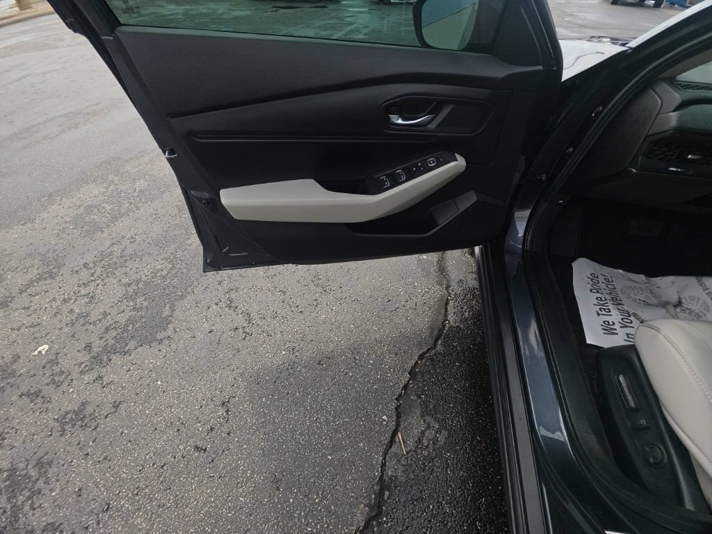 Used 2017 Honda CR-V EX image 11