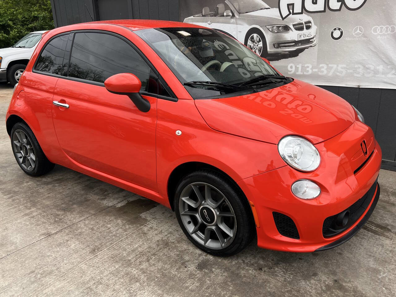 Used 2019 FIAT 500 Pop w/ Popular Equipment Package FWD image 9