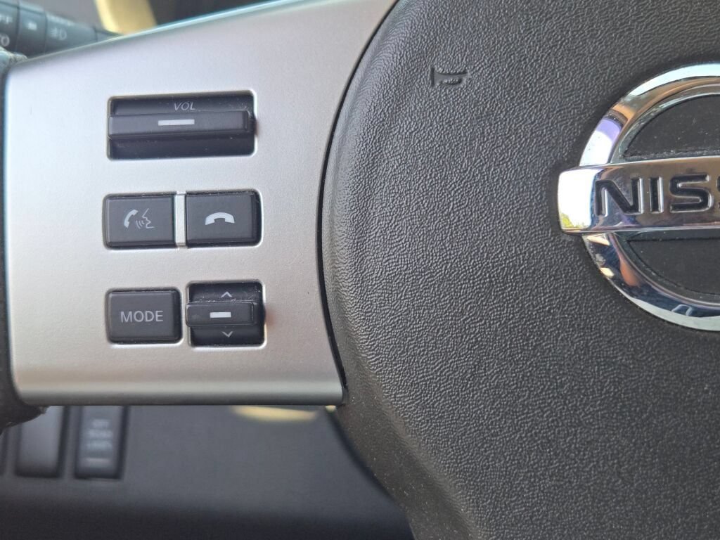 Used 2014 Nissan Xterra PRO-4X w/ Pro-4x Leather Package AWD/4WD image 32