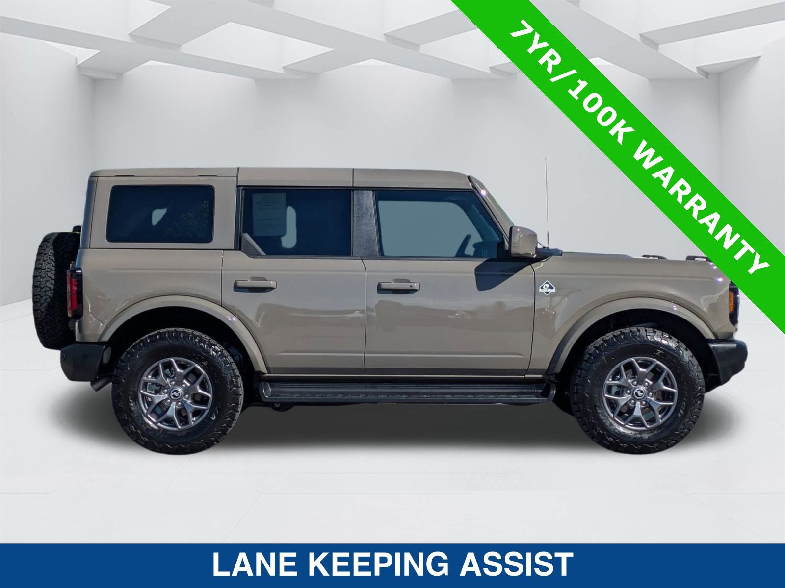 Certified 2025 Ford Bronco Outer Banks image 3