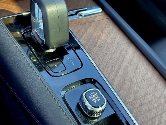 Used 2023 Volvo XC90 B5 Plus w/ Protection Package image 17