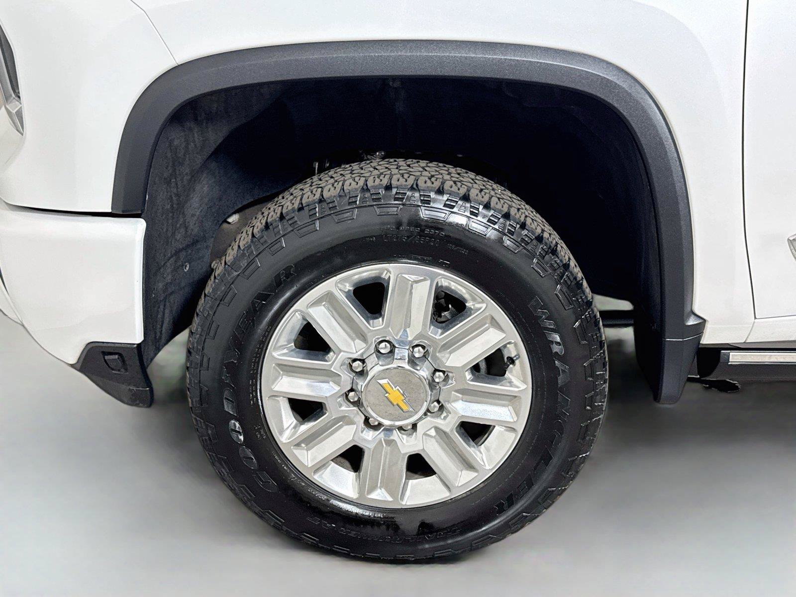 Certified 2025 Chevrolet Silverado 2500 High Country w/ Technology Package AWD/4WD image 30