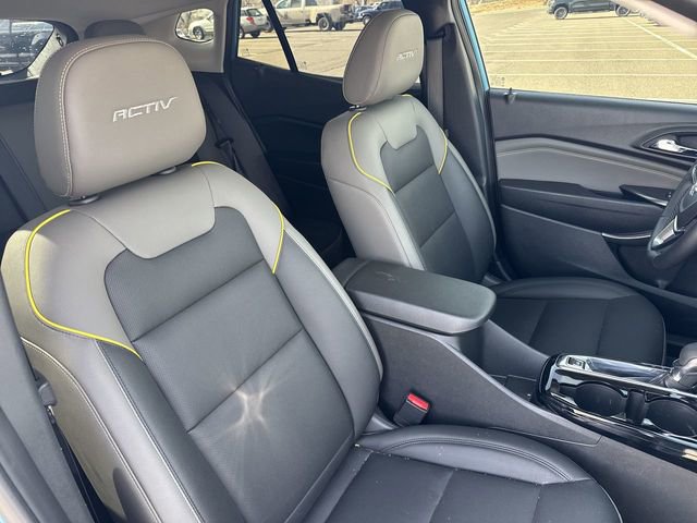 Used 2025 Chevrolet Trax ACTIV w/ Driver Confidence Package image 26
