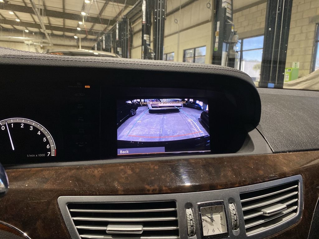 Used 2009 Mercedes-Benz S 550 4MATIC w/ Sport Pkg image 5