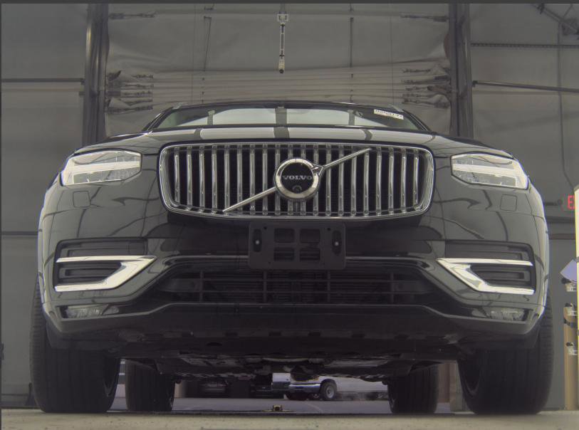 Used 2023 Volvo XC90 B6 Ultimate w/ Protection Package Premier image 11