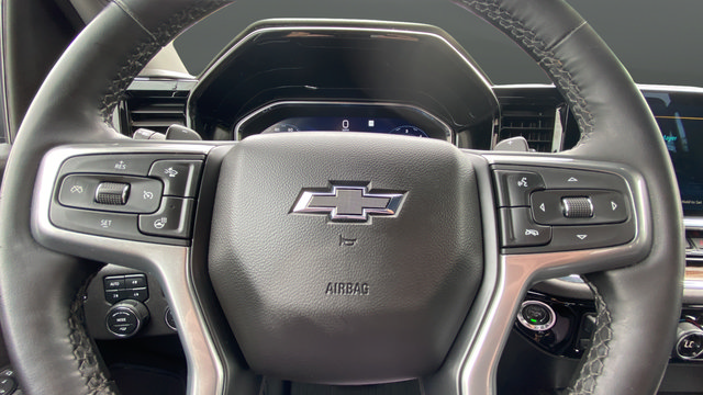 Used 2024 Chevrolet Silverado 1500 LT Trail Boss w/ Convenience Package II AWD/4WD image 15