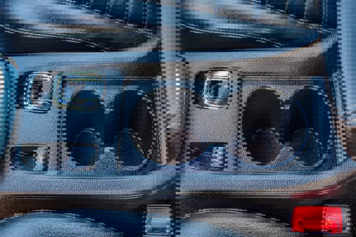 Used 2016 Buick Cascada Premium image 24