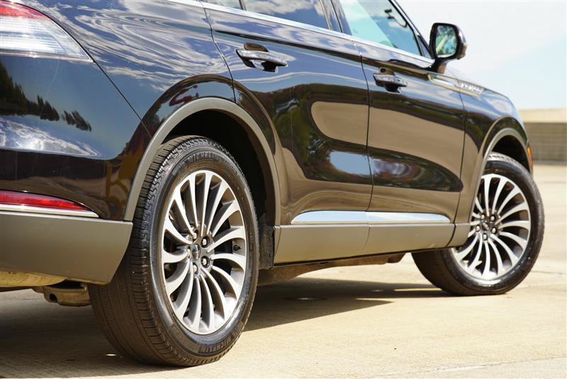Used 2020 Lincoln Aviator Reserve AWD/4WD image 19