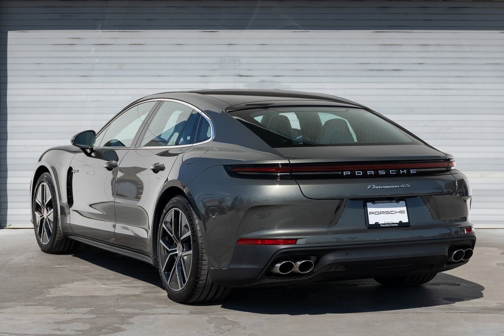 Certified 2025 Porsche Panamera 4S image 3