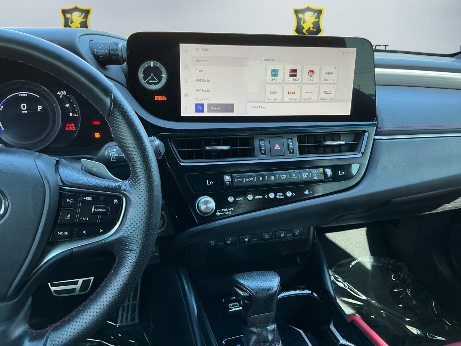 Used 2023 Lexus ES 300h F Sport FWD image 13