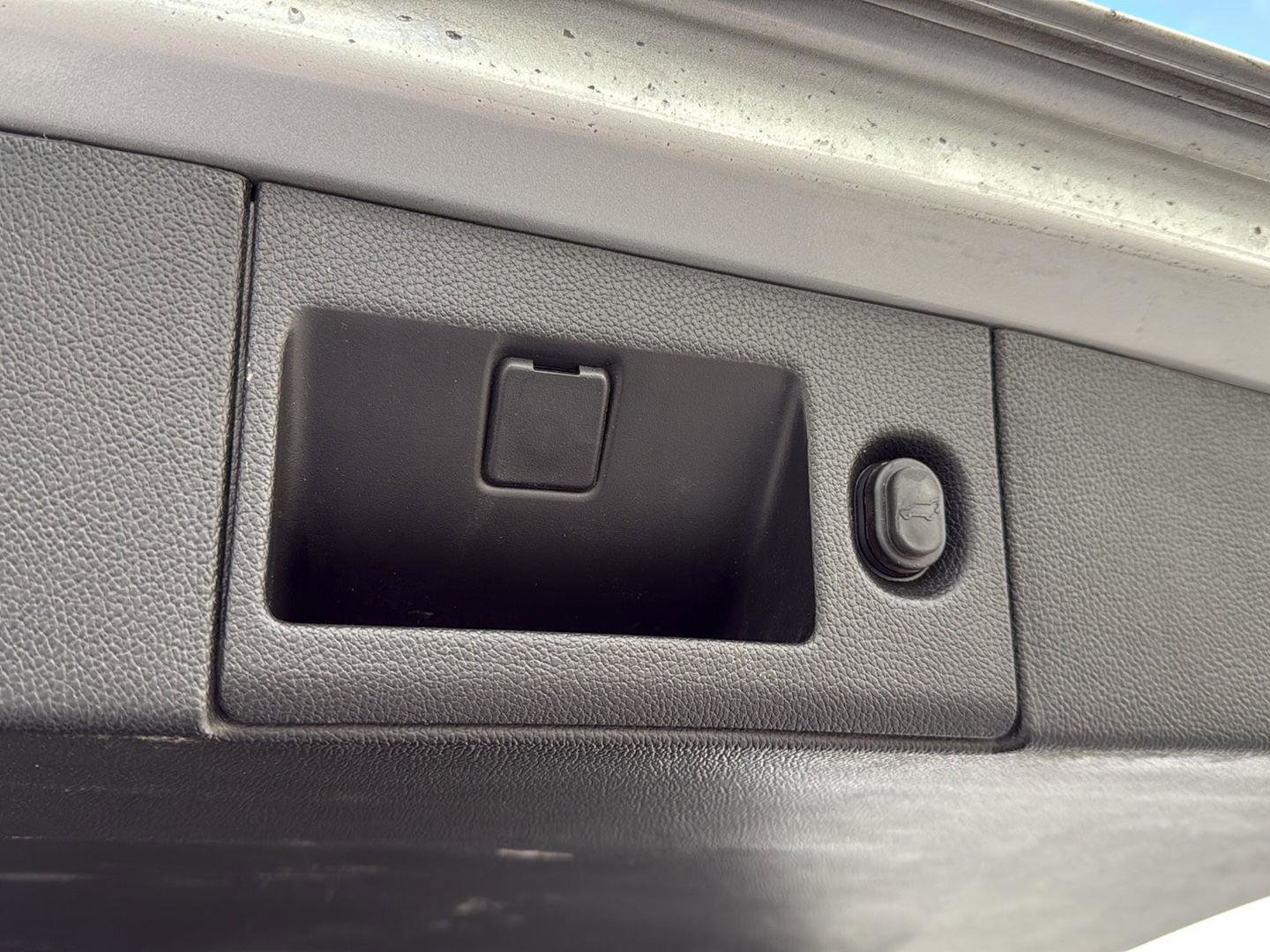 Used 2018 Chevrolet Tahoe LT AWD/4WD image 14