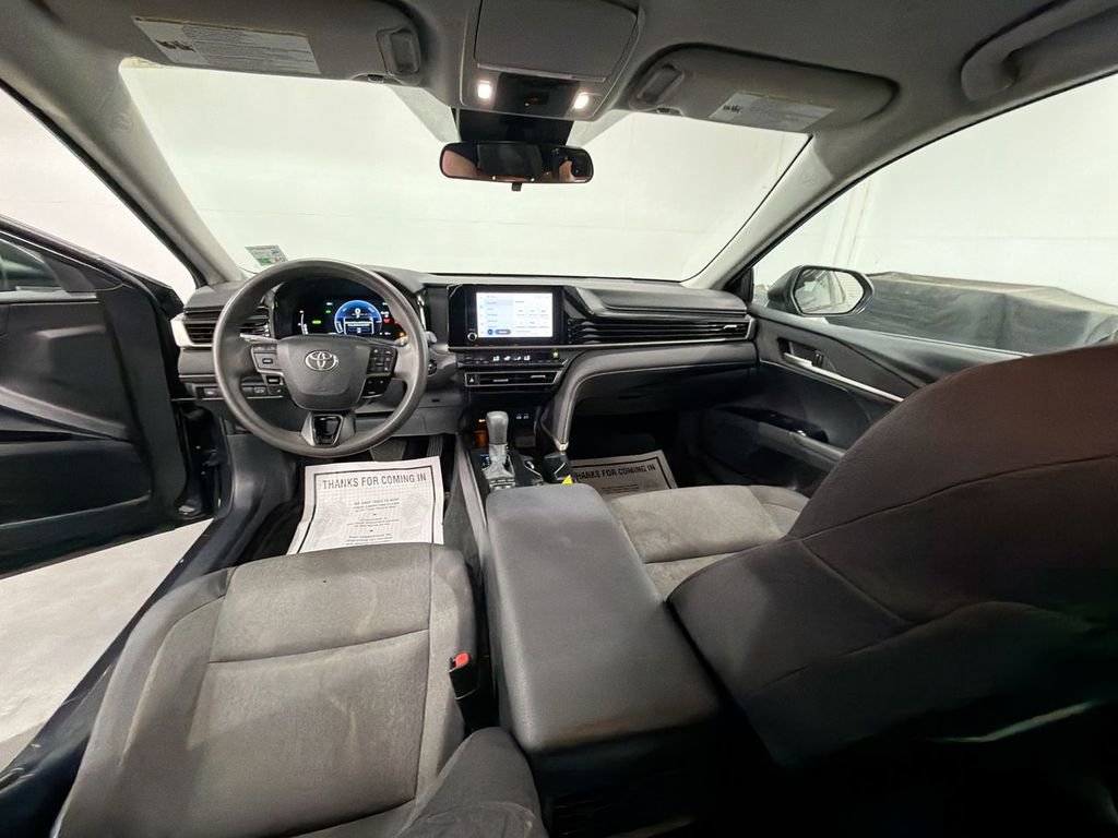 Used 2025 Toyota Camry LE FWD image 19