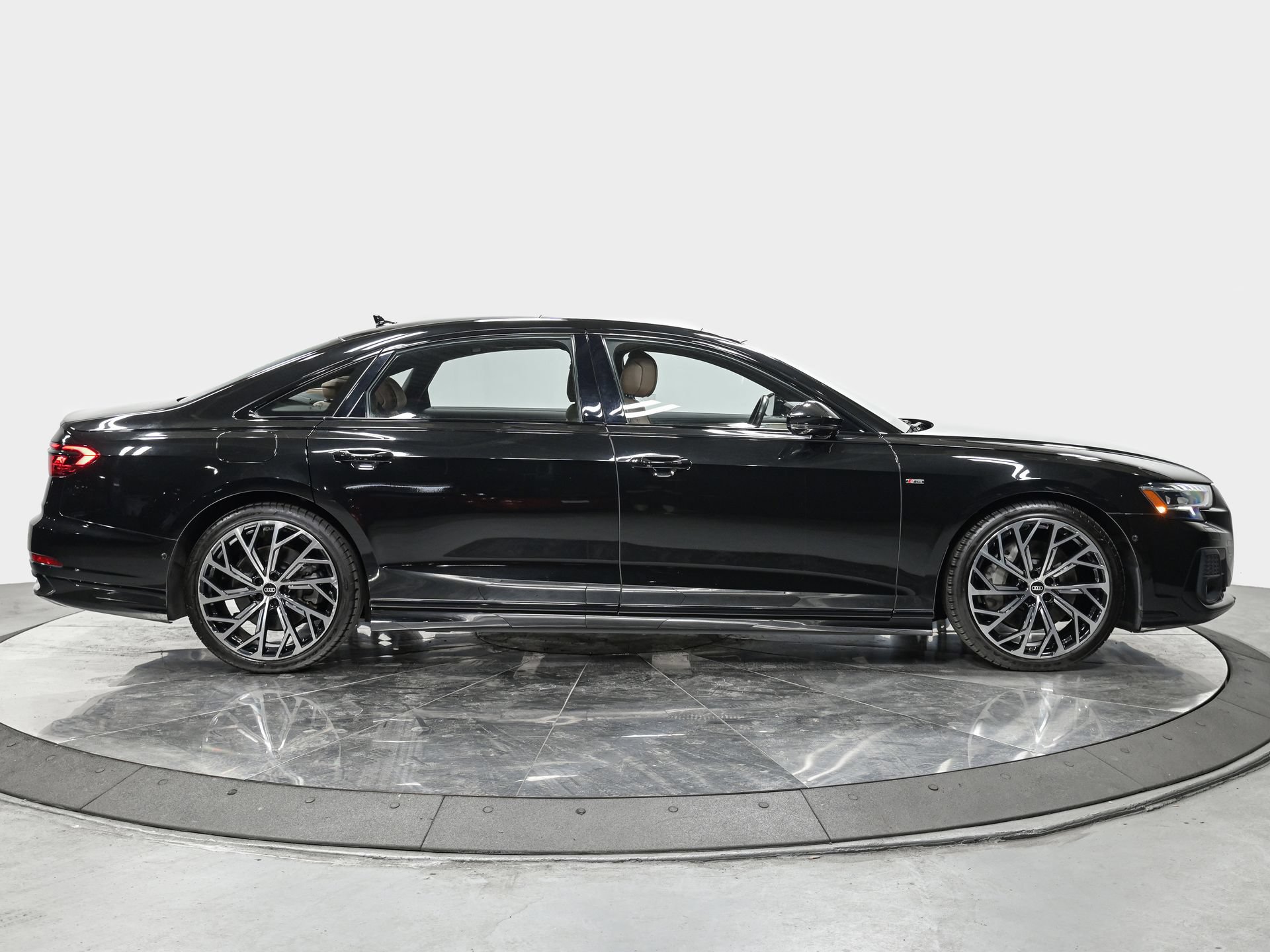Used 2023 Audi A8 L 3.0T w/ Comfort Plus Package AWD/4WD image 8