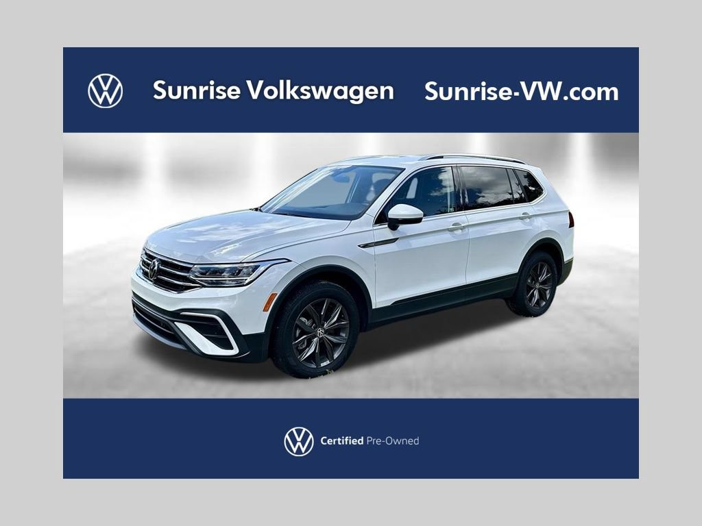 Certified 2023 Volkswagen Tiguan SE FWD image 1