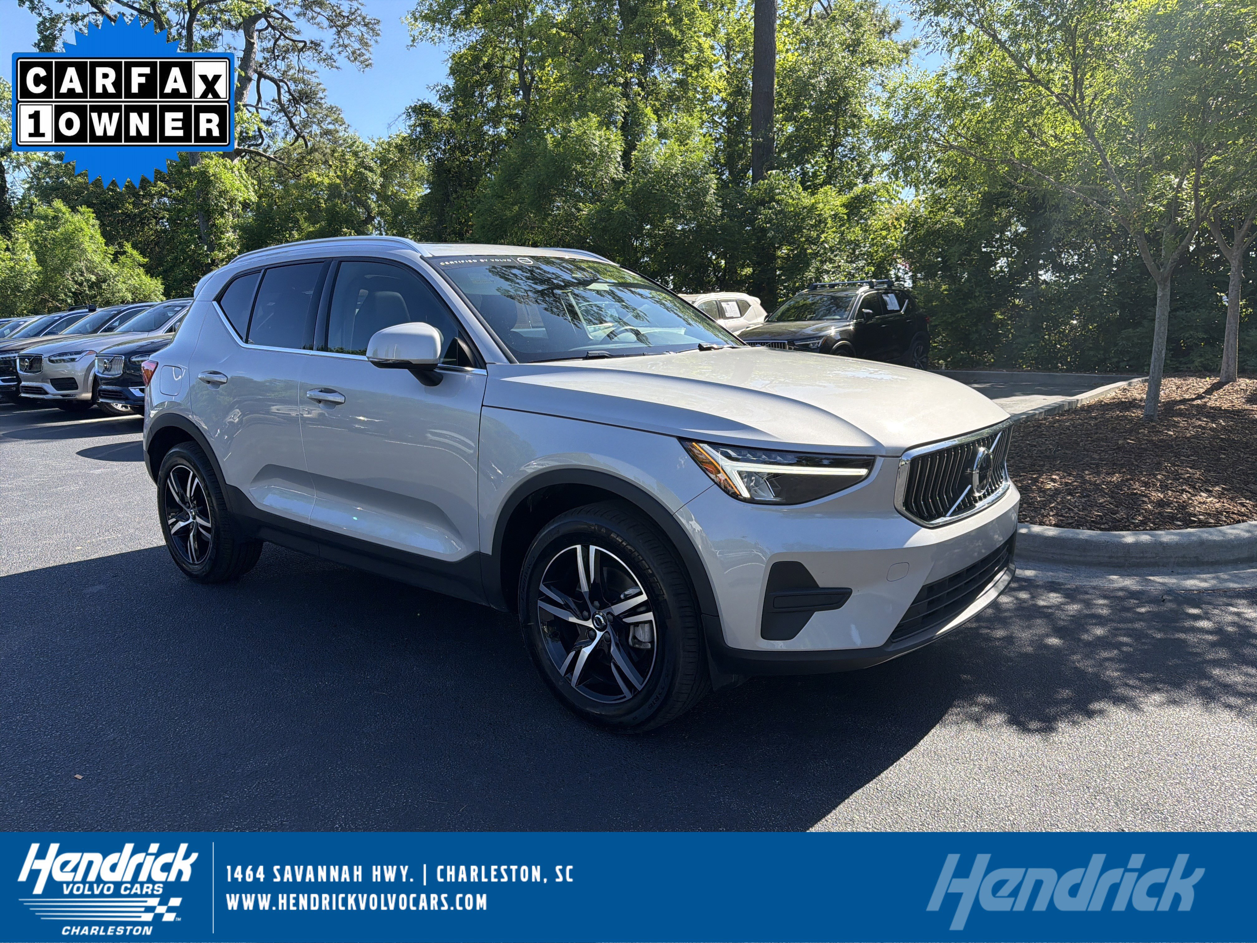 Used 2025 Volvo XC40 B5 Core