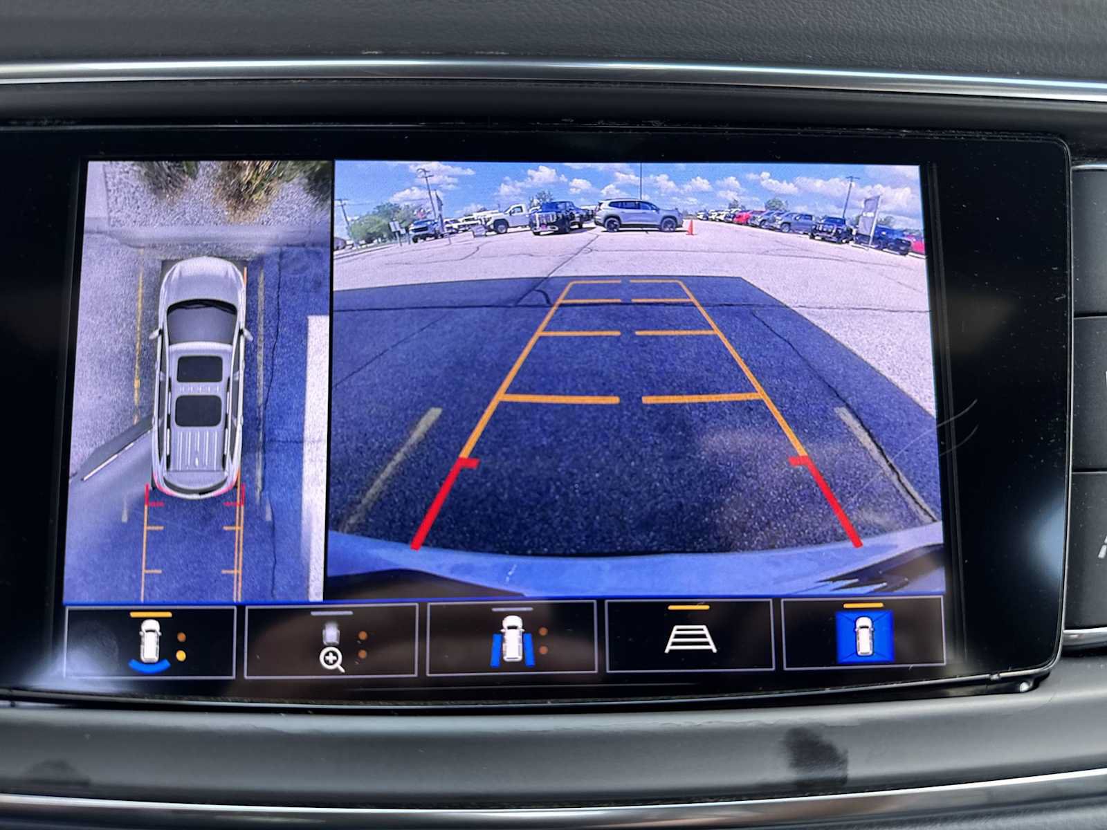 Certified 2022 Buick Enclave Premium AWD/4WD image 17