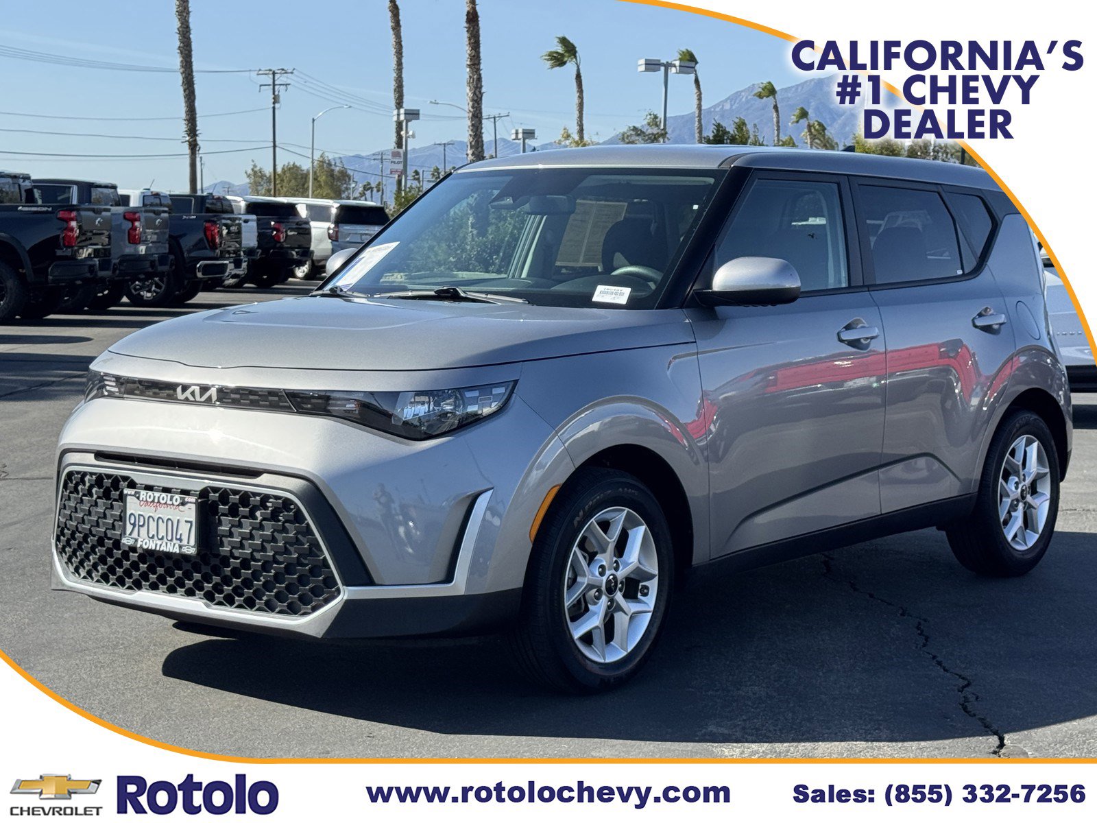 Used 2025 Kia Soul LX w/ LX Technology Package image 3