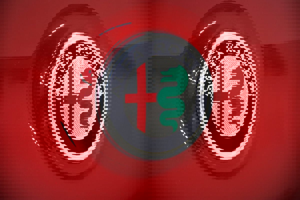 Used 2018 Alfa Romeo Giulia Quadrifoglio w/ Driver Assist Dynamic Package image 14