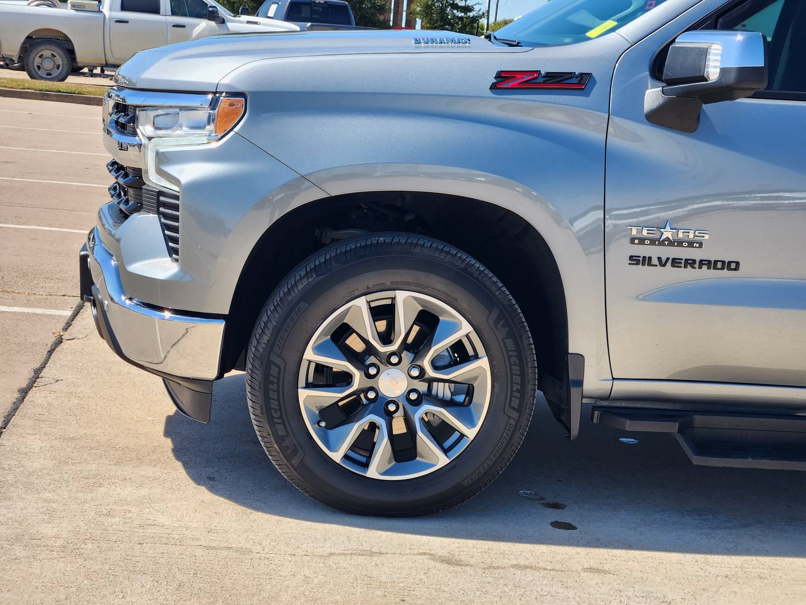 Used 2025 Chevrolet Silverado 1500 LT AWD/4WD image 10