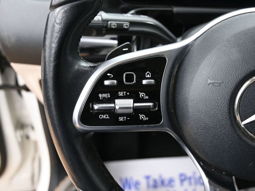 Used 2022 Mercedes-Benz GLA 250 w/ Premium Package Lite image 19