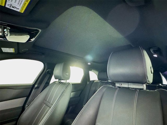 Certified 2022 Land Rover Range Rover Velar R-Dynamic S AWD/4WD image 14