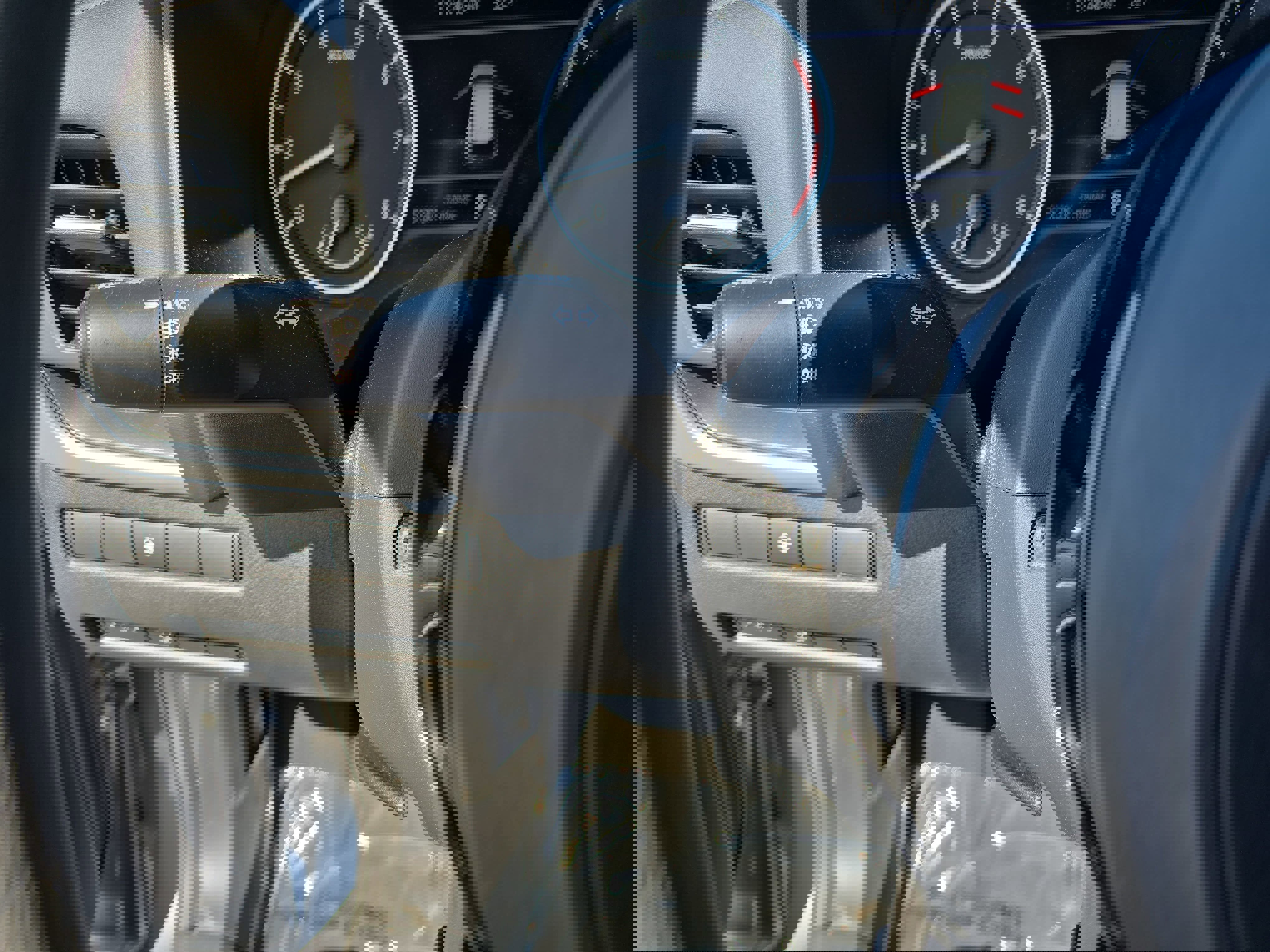 Used 2023 Nissan Rogue SV image 27