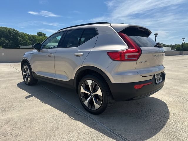 Certified 2023 Volvo XC40 B5 Plus w/ Climate Package AWD/4WD image 5