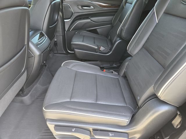 Used 2023 Cadillac Escalade Premium Luxury AWD/4WD image 30