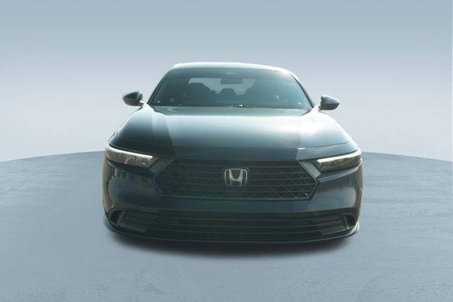 Used 2023 Honda Accord Sport image 2