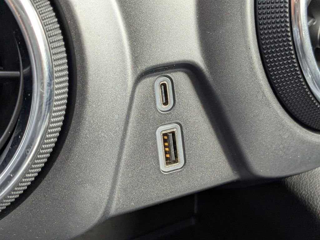 Used 2025 Chevrolet Blazer LT image 23