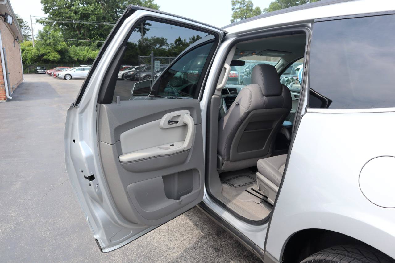 Used 2012 Chevrolet Traverse LT AWD/4WD image 17