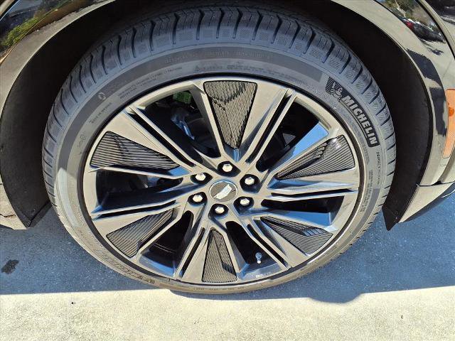 New 2026 Cadillac Lyriq Signature Sport w/ LPO, Floor Liner Package RWD image 7
