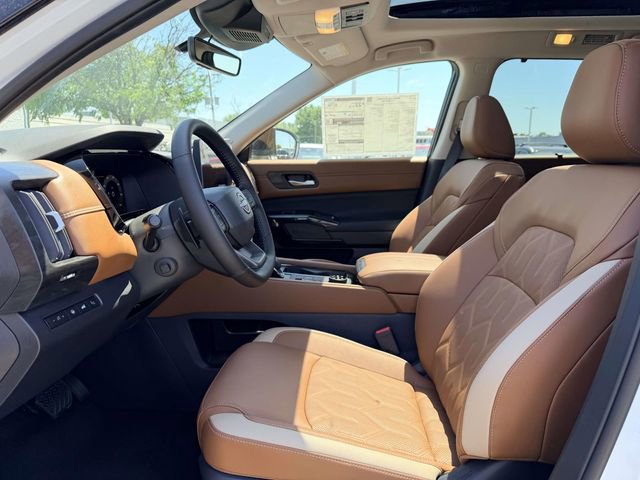 New 2026 Nissan Pathfinder Platinum AWD/4WD image 16