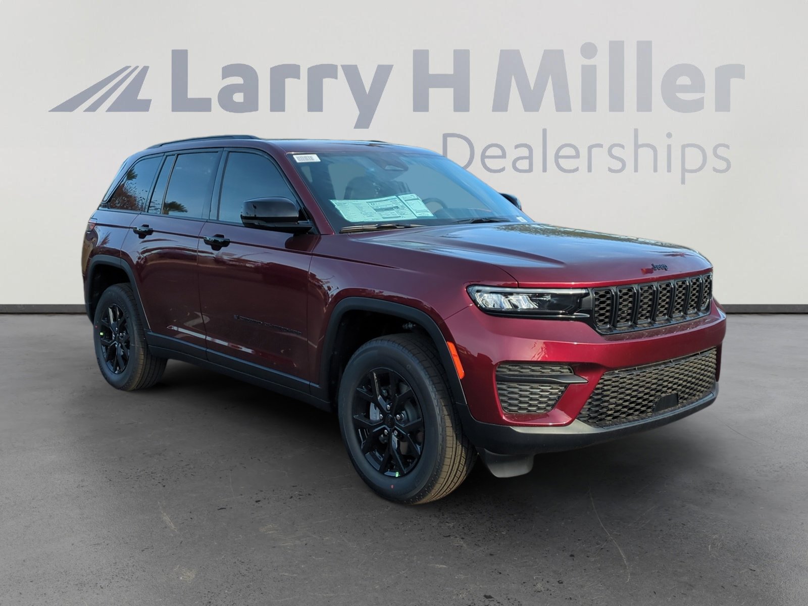 New 2025 Jeep Grand Cherokee Altitude image 7