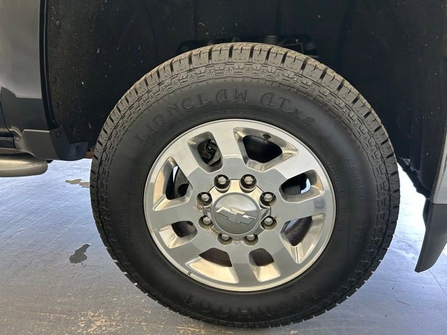 Used 2015 Chevrolet Silverado 2500 LT w/ LT Convenience Package AWD/4WD image 13