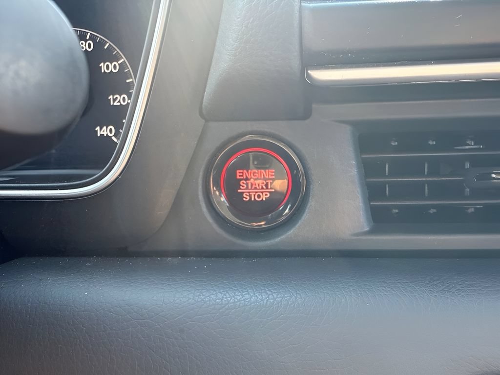 Used 2024 Honda Pilot Touring image 21