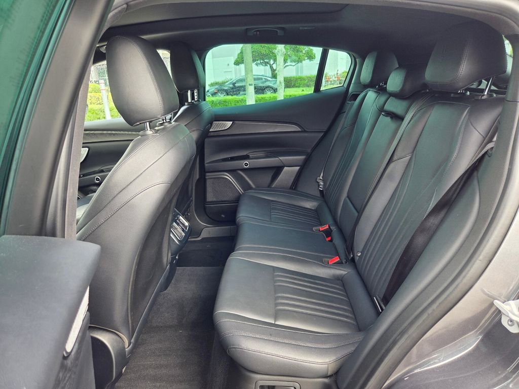 Used 2023 Maserati Grecale Modena image 21