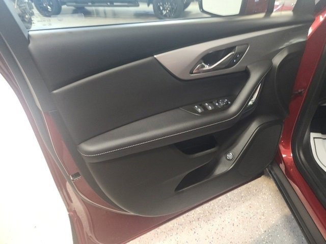 Certified 2024 Chevrolet Blazer LT w/ Convenience Package image 9