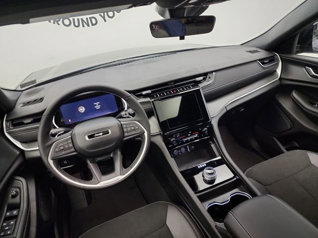 New 2025 Jeep Grand Cherokee L Altitude image 17