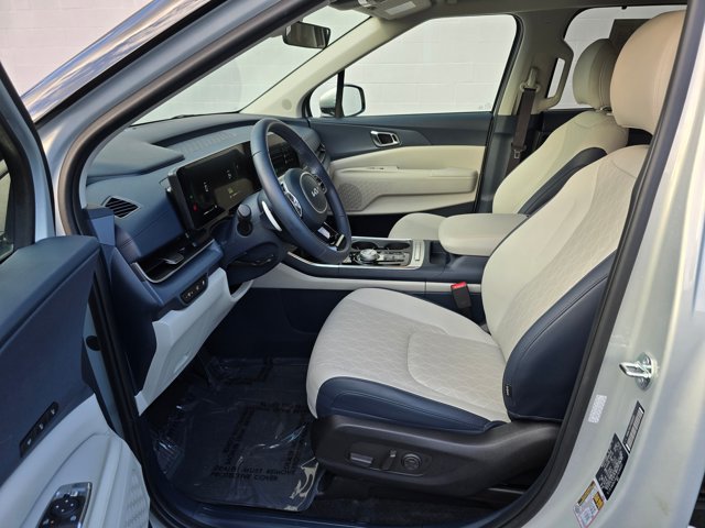 Used 2026 Kia Carnival EX FWD image 20